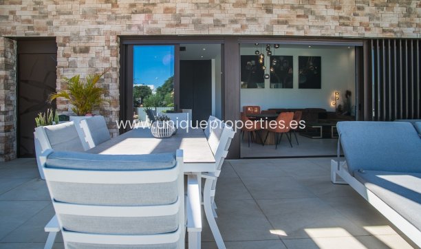 Revente - Villa -
ROJALES