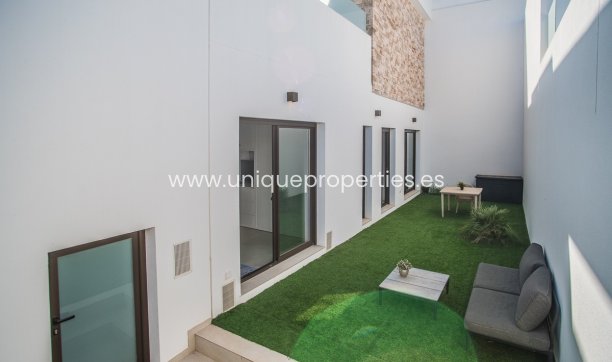 Revente - Villa -
ROJALES
