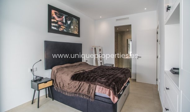 Revente - Villa -
ROJALES