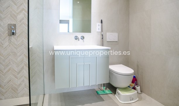 Revente - Villa -
ROJALES