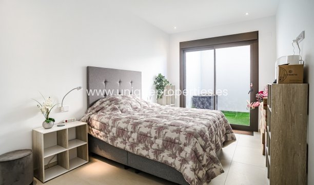 Revente - Villa -
ROJALES