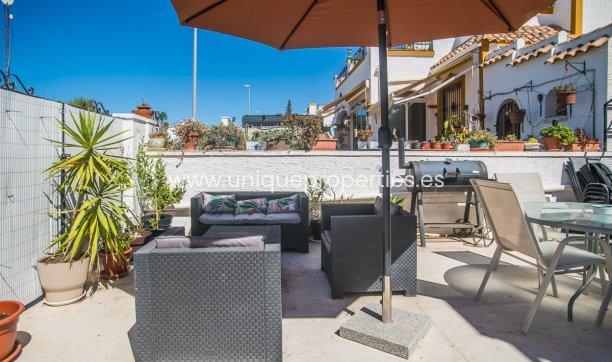 Resale - House -
VISTABELLA GOLF - Entre Naranjos