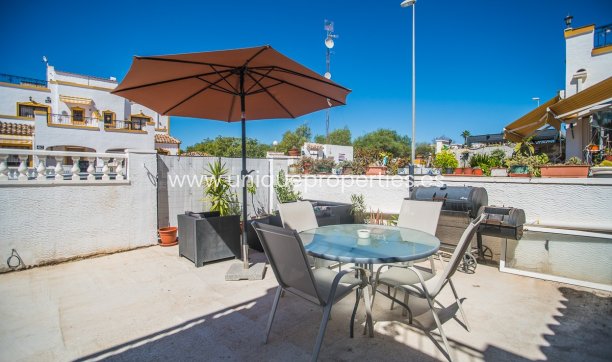 Resale - House -
VISTABELLA GOLF - Entre Naranjos