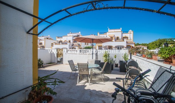 Resale - House -
VISTABELLA GOLF - Entre Naranjos