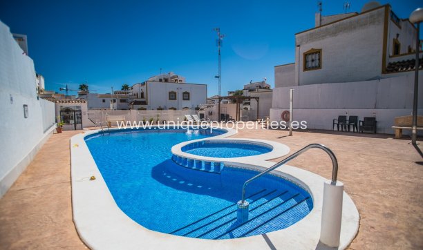 Resale - House -
VISTABELLA GOLF - Entre Naranjos