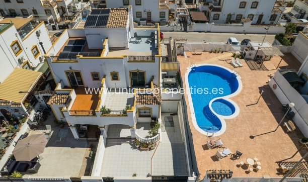 Resale - House -
VISTABELLA GOLF - Entre Naranjos