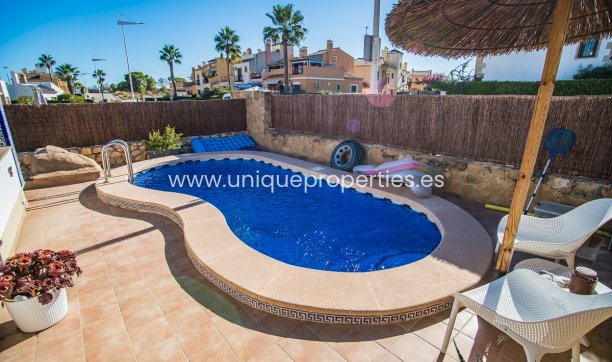 Resale - House -
Algorfa - ALGORFA