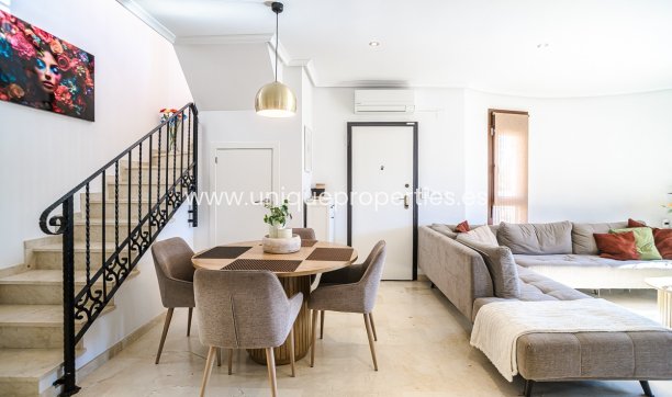 Resale - House -
Algorfa - ALGORFA