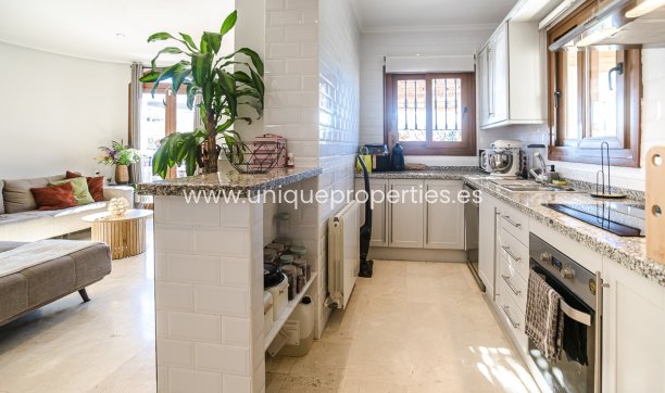 Resale - House -
Algorfa - ALGORFA
