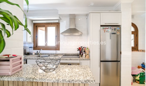 Resale - House -
Algorfa - ALGORFA