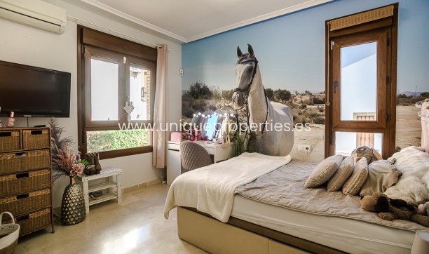 Resale - House -
Algorfa - ALGORFA