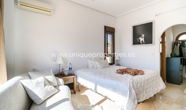 Resale - House -
Algorfa - ALGORFA