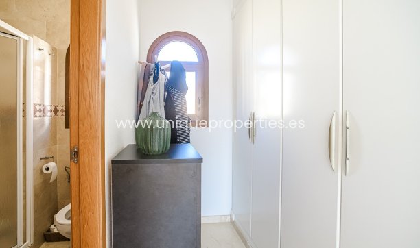 Resale - House -
Algorfa - ALGORFA