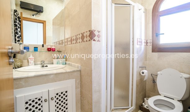 Resale - House -
Algorfa - ALGORFA