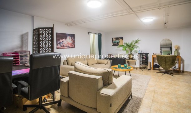 Resale - House -
Algorfa - ALGORFA