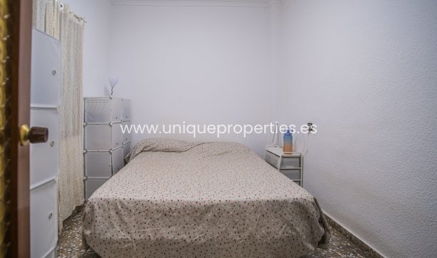 Resale - House -
Orihuela - Redovan