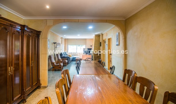 Resale - Villa -
Orihuela - La Matanza