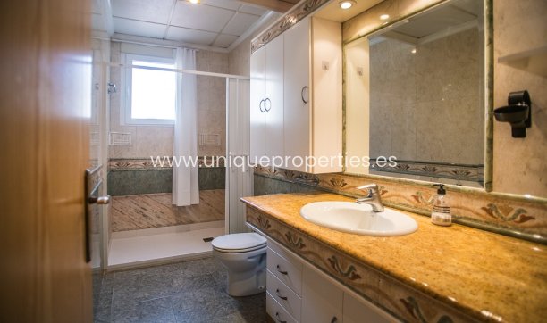 Resale - Villa -
Orihuela - La Matanza