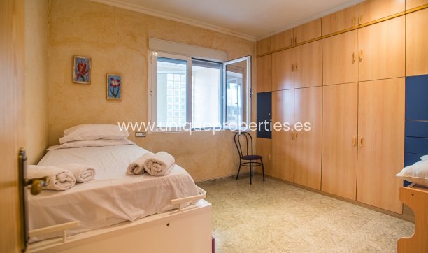 Resale - Villa -
Orihuela - La Matanza