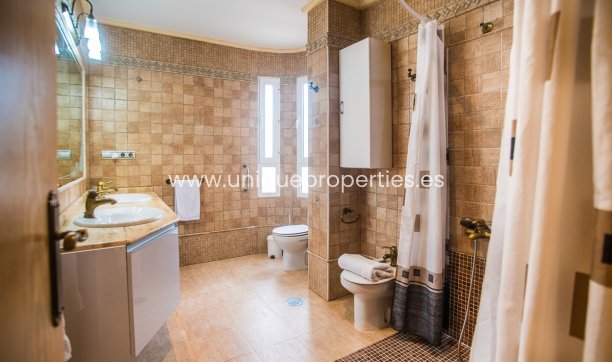 Resale - Villa -
Orihuela - La Matanza
