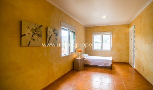 Resale - Villa -
Orihuela - La Matanza