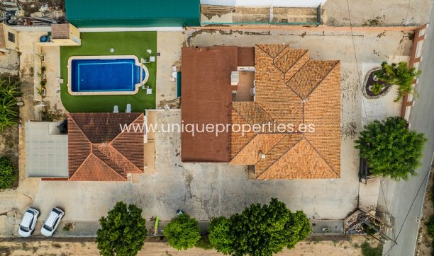 Resale - Villa -
Orihuela - La Matanza
