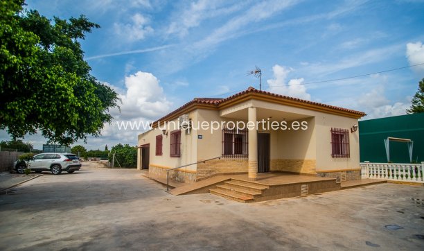Resale - Villa -
Orihuela - La Matanza