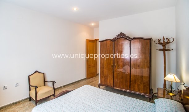 Resale - Villa -
Orihuela - La Matanza