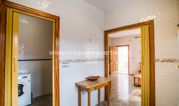 Resale - Villa -
Orihuela - La Matanza