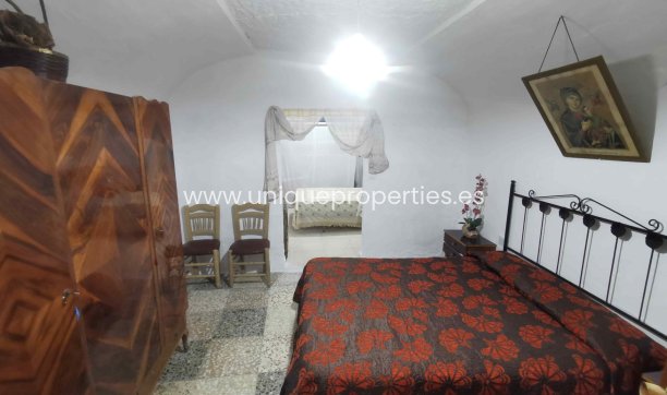 Herverkoop - Cave House -
Benamaurel