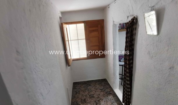 Herverkoop - Cave House -
Benamaurel