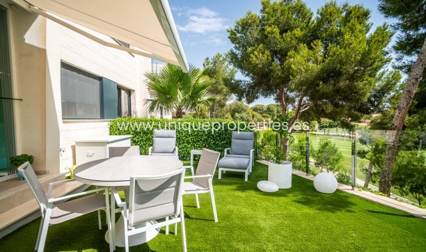 Resale - Apartment -
Pilar de la Horadada - Lo Romero Golf