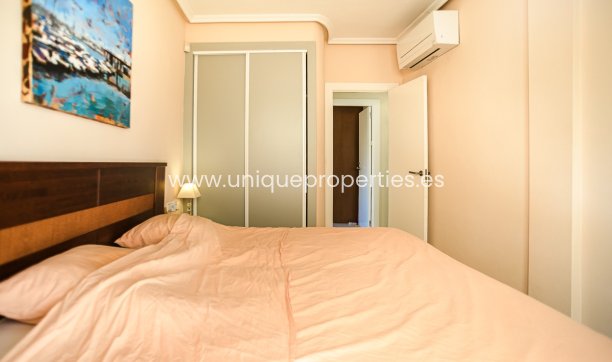 Resale - House -
Torrevieja - LOS BALCONES - LOS ALTOS