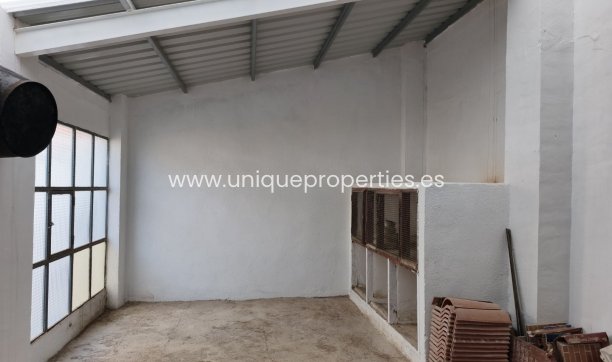 Herverkoop - Village House -
Caniles