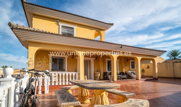 Revente - Villa -
Torrevieja - LOS BALCONES - LOS ALTOS