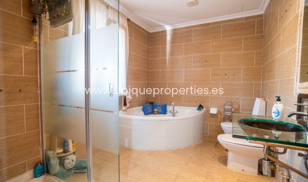 Revente - Villa -
Torrevieja - LOS BALCONES - LOS ALTOS