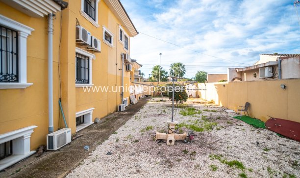 Revente - Villa -
Torrevieja - LOS BALCONES - LOS ALTOS