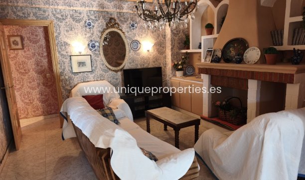 Reventa - Village House -
Cela