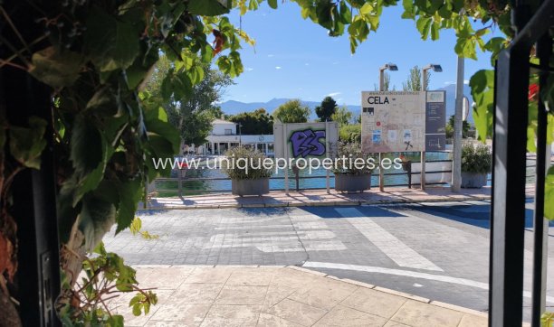 Reventa - Village House -
Cela
