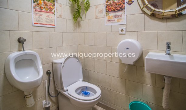Reventa - Local -
Orihuela - Los Balcones Y los Altos