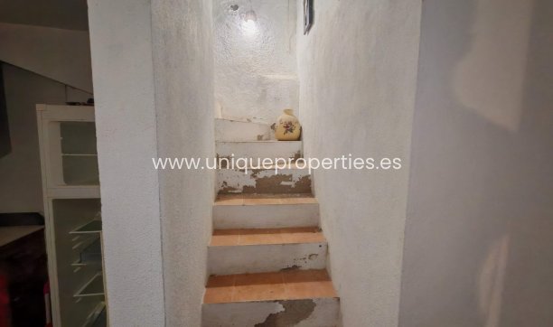 Resale - Village House -
Purchena