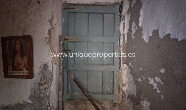 Resale - Village House -
Purchena