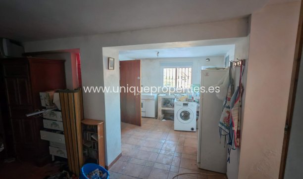Herverkoop - Village House -
Purchena