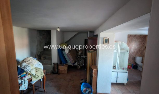 Herverkoop - Village House -
Purchena