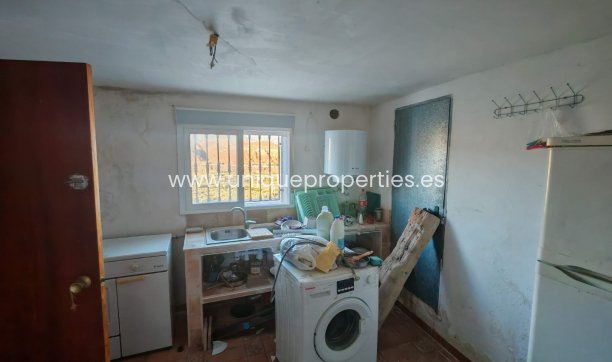 Herverkoop - Village House -
Purchena