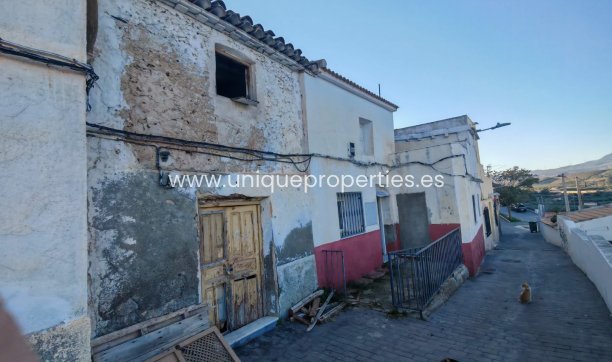 Herverkoop - Village House -
Purchena