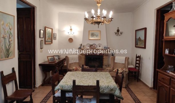 Revente - Village House -
Higueral