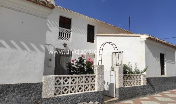 Revente - Village House -
Higueral