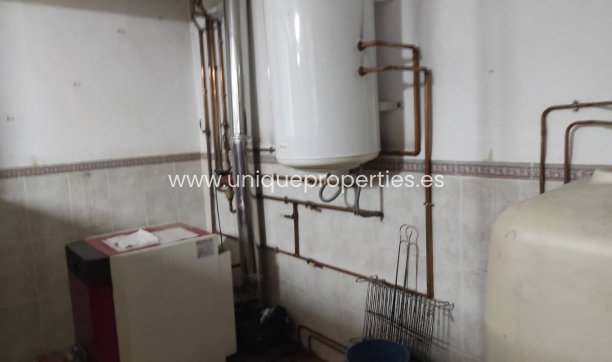 Resale - Village House -
Tijola