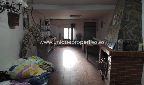 Resale - Villa -
Cela